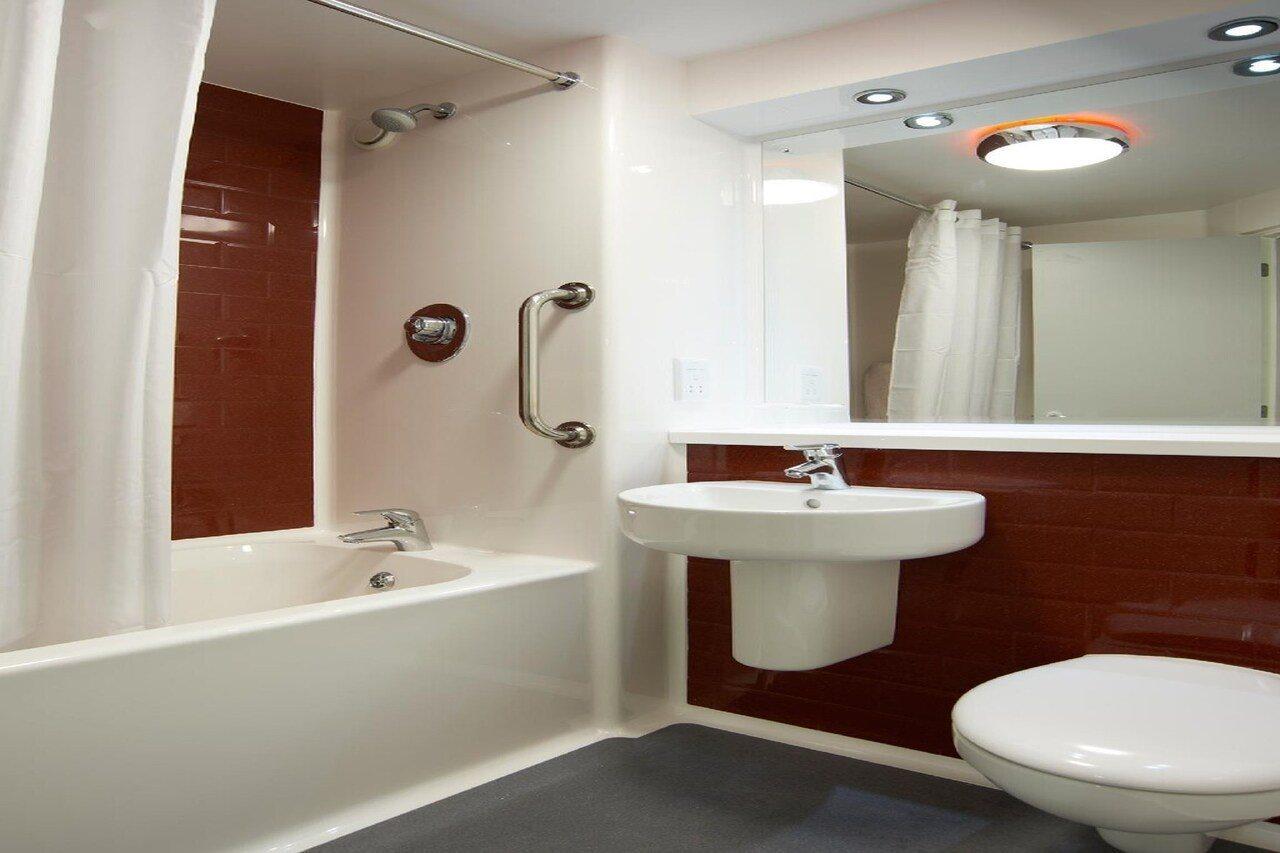 Travelodge High Wycombe Central Exteriér fotografie