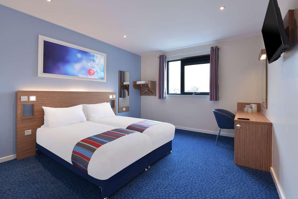 Travelodge High Wycombe Central Pokoj fotografie