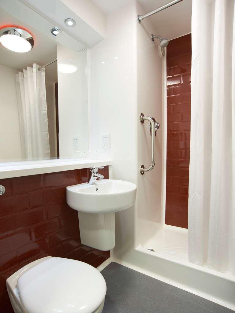 Travelodge High Wycombe Central Pokoj fotografie