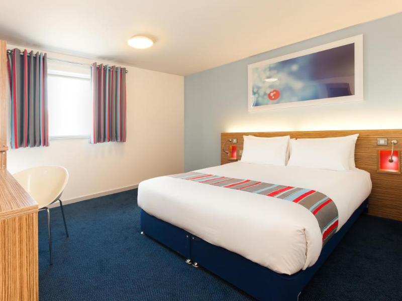 Travelodge High Wycombe Central Exteriér fotografie